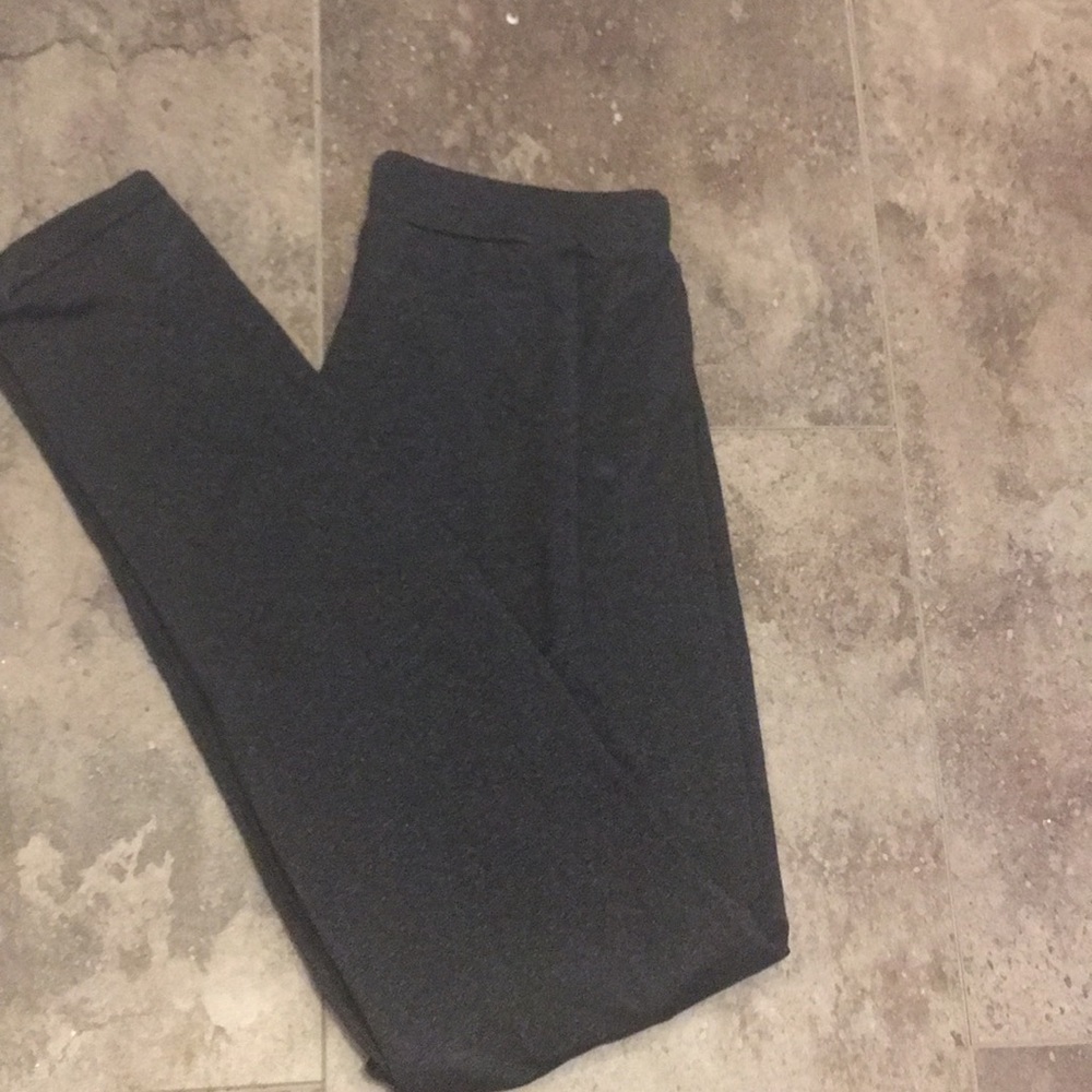 grey leggings